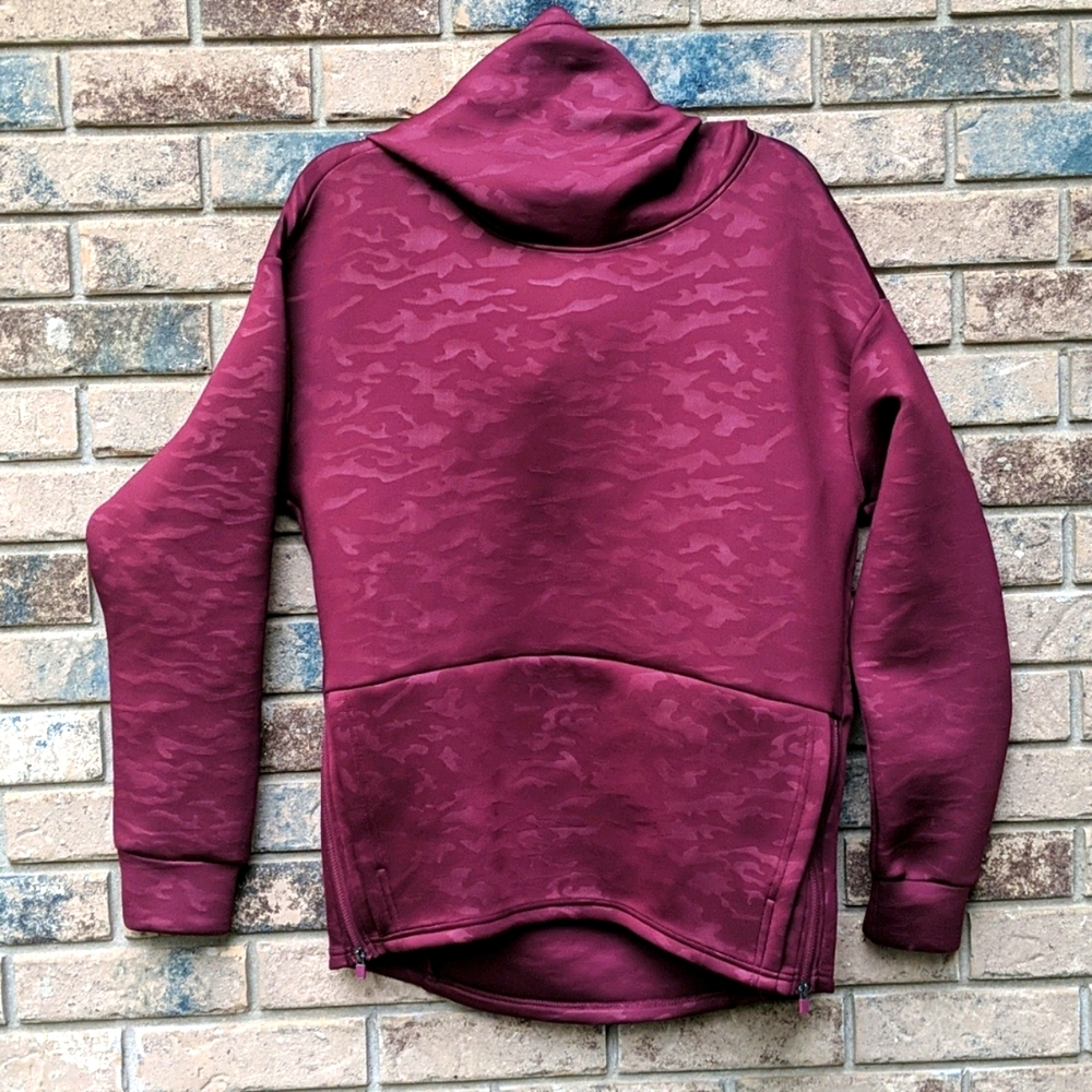 Fabletics "Lotta Cocoon Hoodie" XS Camo